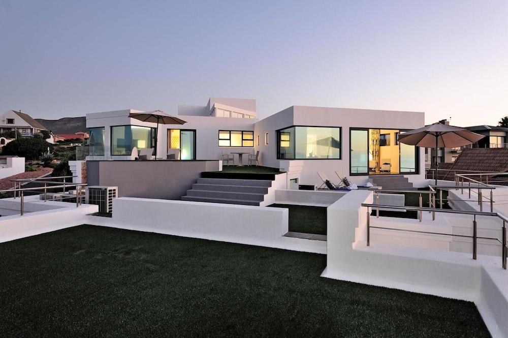 Sea Star Cliff Villa Gansbaai Buitenkant foto